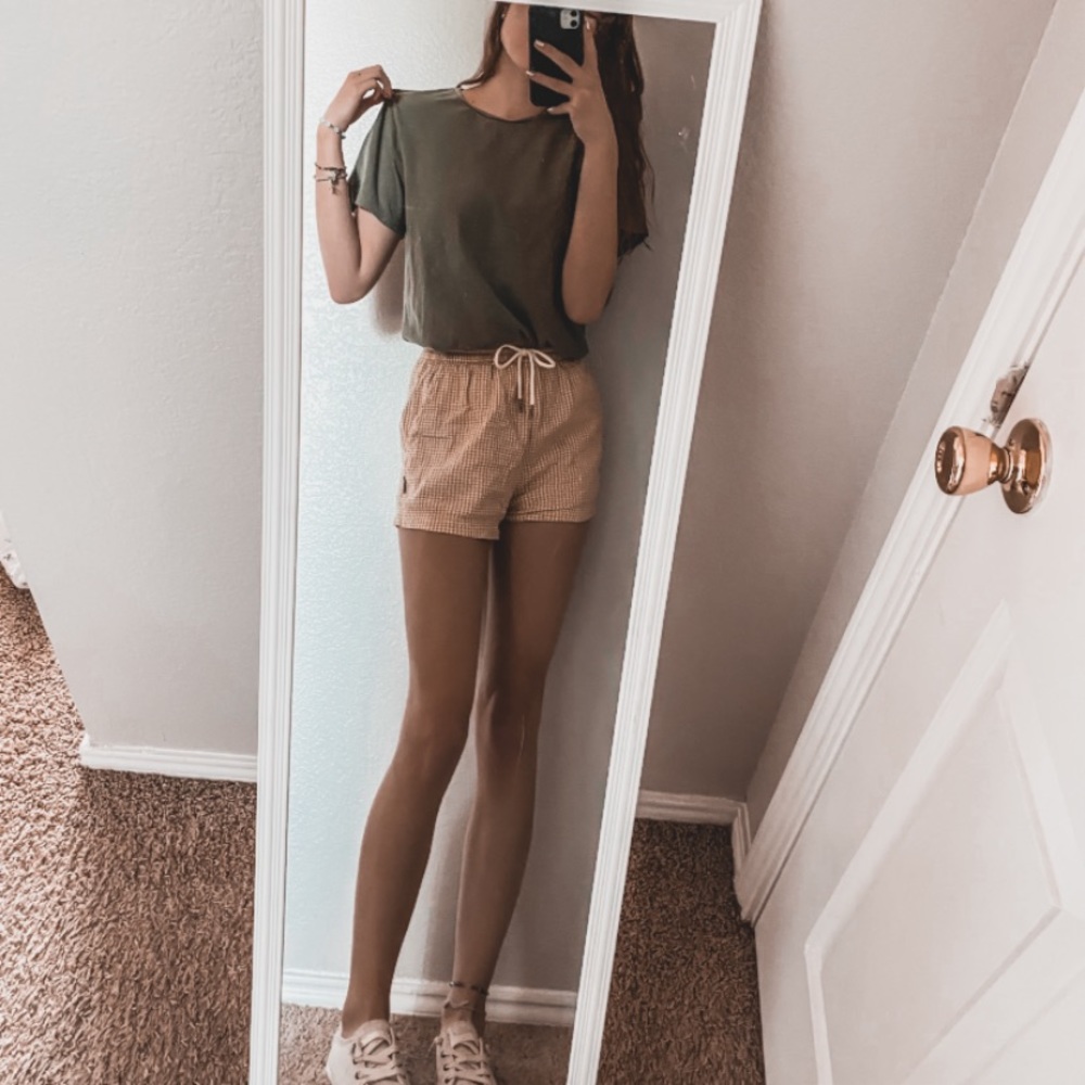 🌴 PacSun Olive Green Scalloped Fit Tee